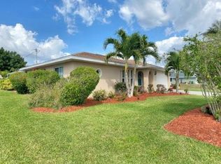 1137 SE 35th St, Cape Coral, FL 33904