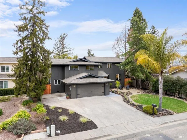 916 Dorine Avenue, Rohnert Park, CA 94928