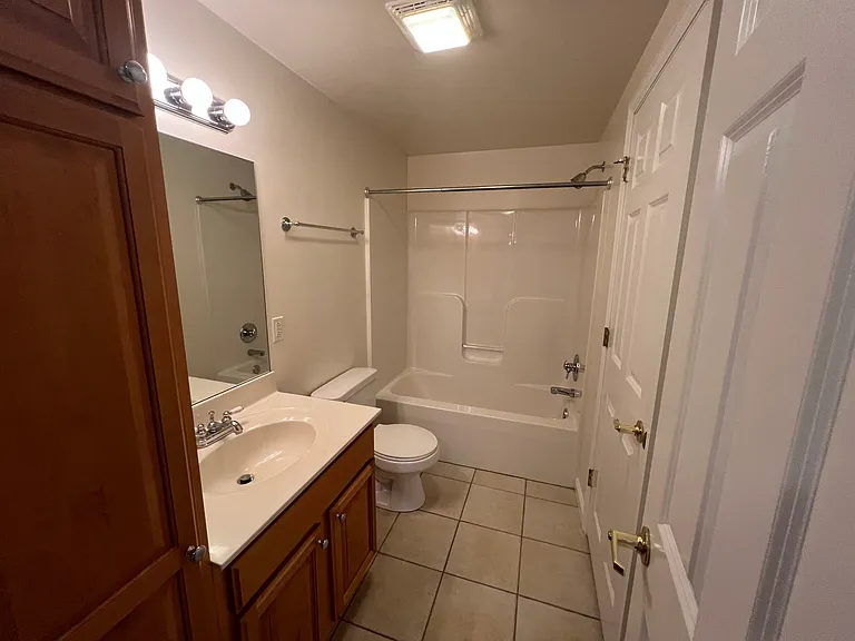 942 Oakwood Ave — Photo 19