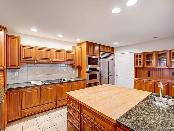 4th image of 114 Miami Lakes Dr
