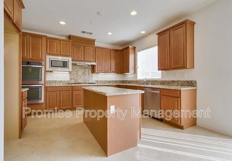 5514 Lipizzaner Cir — Photo 13