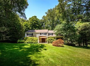 14 Tall Timber Rd, Mount Kisco, NY 10549