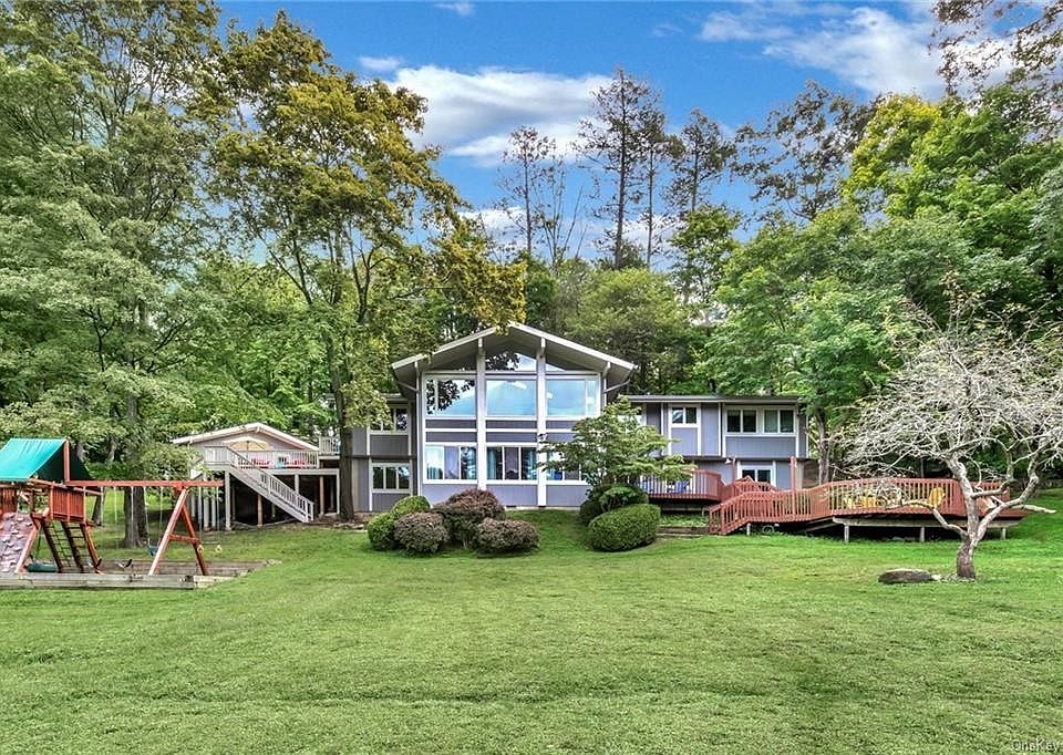 1st image of 30 Roseholm Pl