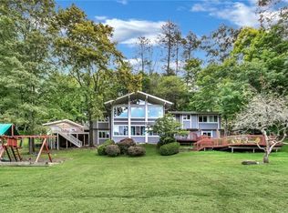 30 Roseholm Pl, Mount Kisco, NY 10549