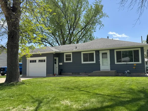 525 South St, Owatonna, MN 55060