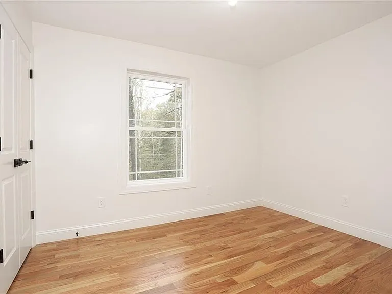 1097 Route 211 W — Photo 18