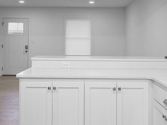 2nd image of 3342 S Fairway Ave #8411216