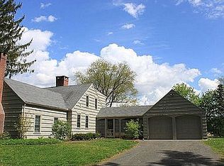 671 S Egremont Rd, Great Barrington, MA 01230