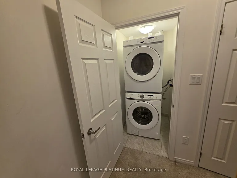 30 Woodstream Dr — Photo 16