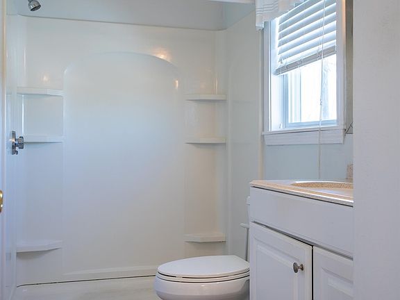 3rd image of 15-17 Tilton St #15