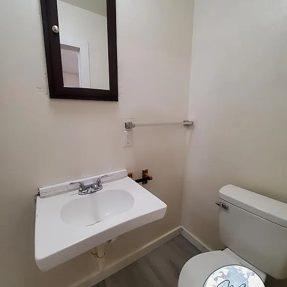 242 Washington St — Photo 34
