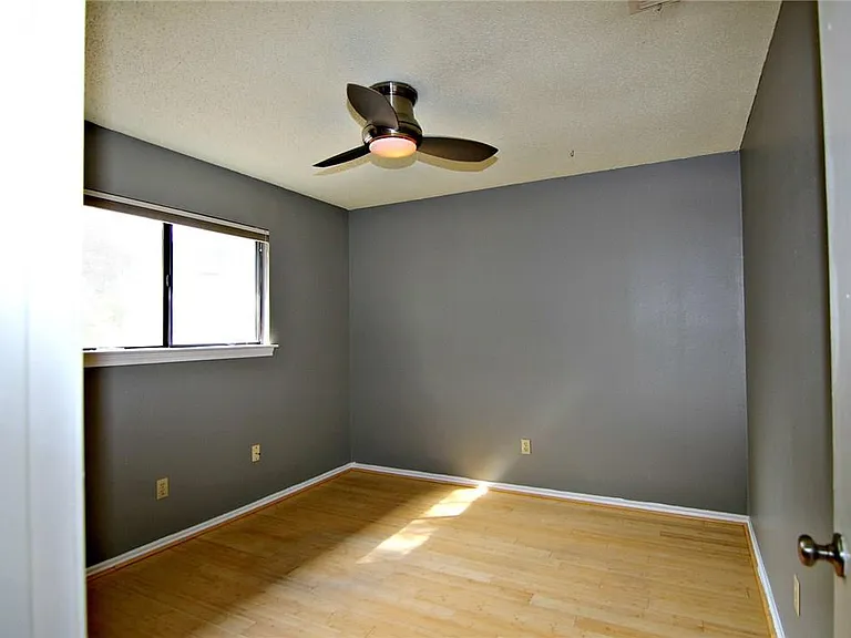 6601 Colina Ln — Photo 18