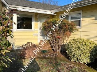 5229 NE Hassalo St, Portland, OR 97213