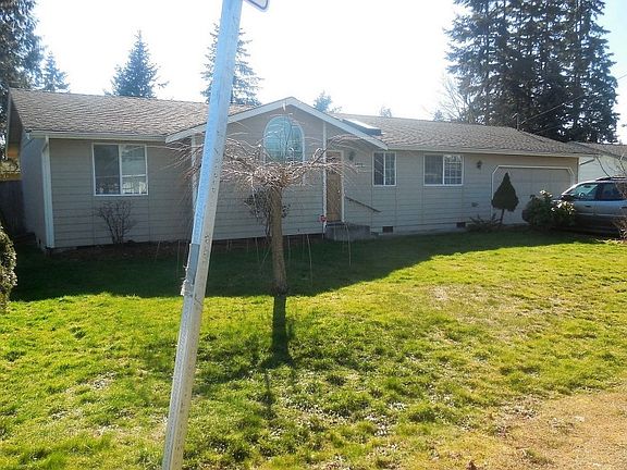 3rd image of 4812 135th Pl NE