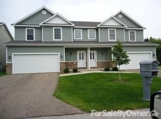 2539 Holiday House Rd, Saint Joseph, MI 49085