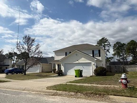 2nd image of 14 Finch Wood Dr