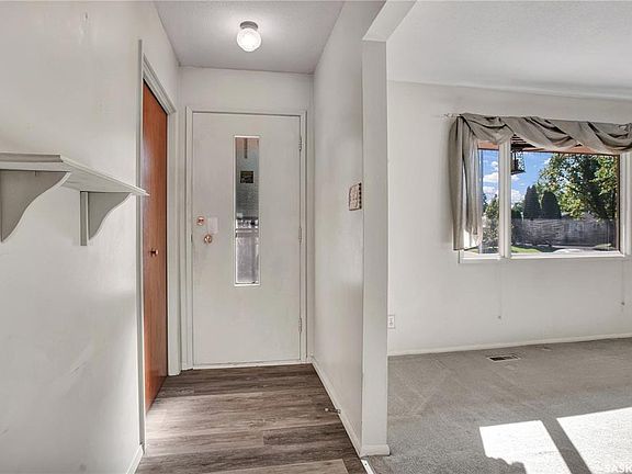 4th image of 3166 Eastview