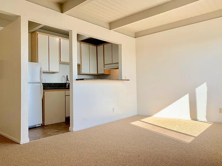 2100 Red Rose Way #26 — Photo 6