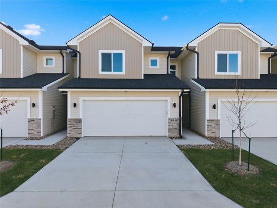 6944 Poppy Ct, Johnston, IA 50131