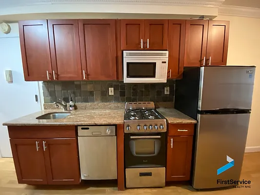 Rented by FirstService Realty (legacy) | media 9