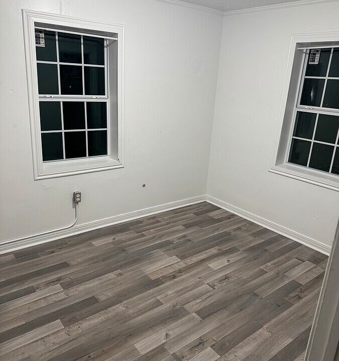 1st image of 2021 NE 18th St