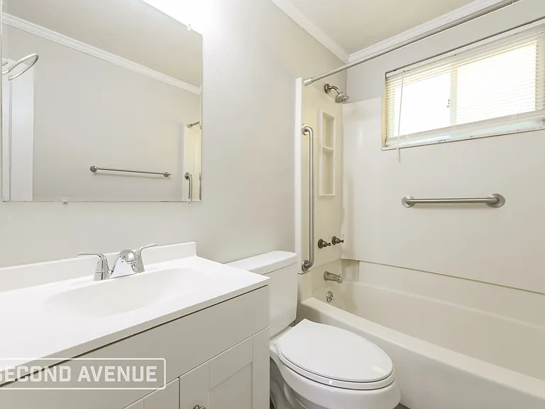 127 Stowe Dr — Photo 17