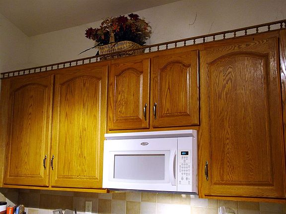 5th image of 8015 Aubrey Ln