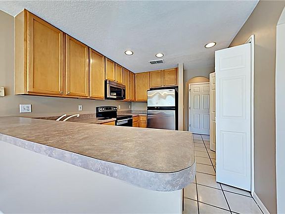 5th image of 13346 Briar Forest Ct