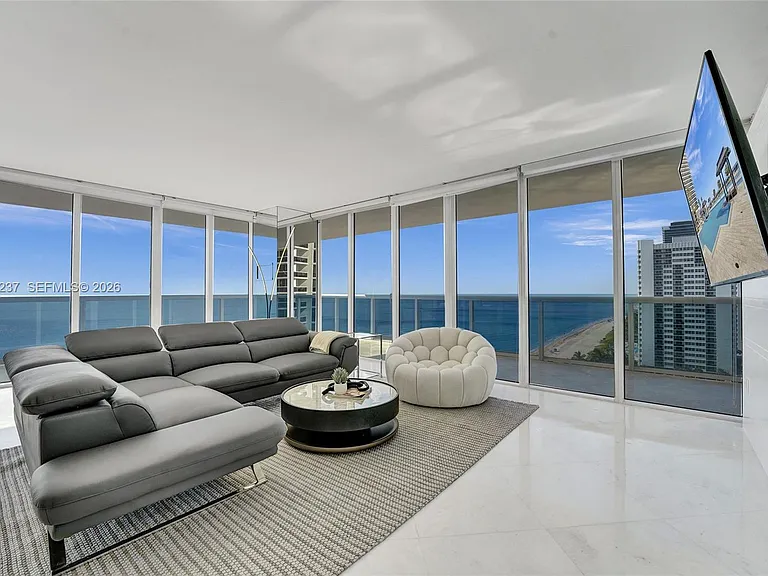 1830 S Ocean Dr #1502 — Photo 1