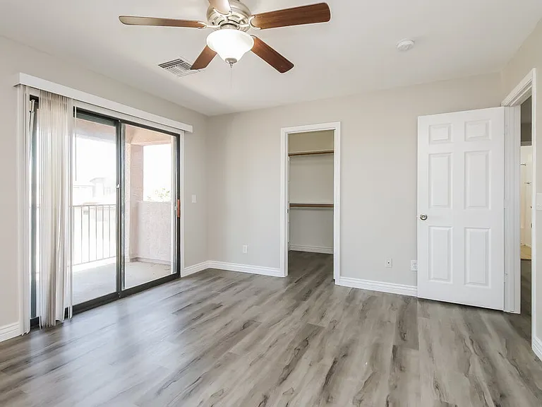 2191 E Greenlee Ave — Photo 9