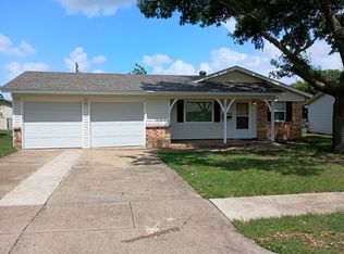 220 N Prairie View Rd, Crowley, TX 76036