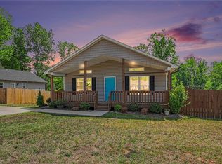 211 Bethlehem Ave, Thomasville, NC 27360