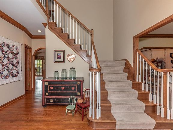 4th image of 7431 Walnut Creek Dr