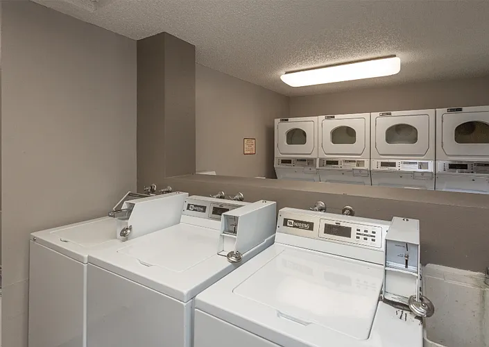 Crosspointe Apartments — Photo 6
