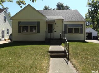 1508 S 4th St, Pekin, IL 61554