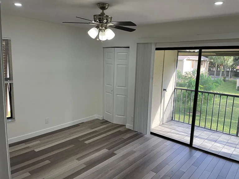 2nd Bedroom with Patio/Garden view.
Recessed Lighting and Paddle Fan.