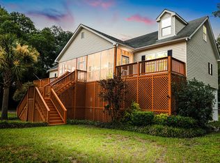 197 Hideaway Dr, Ridgeville, SC 29472