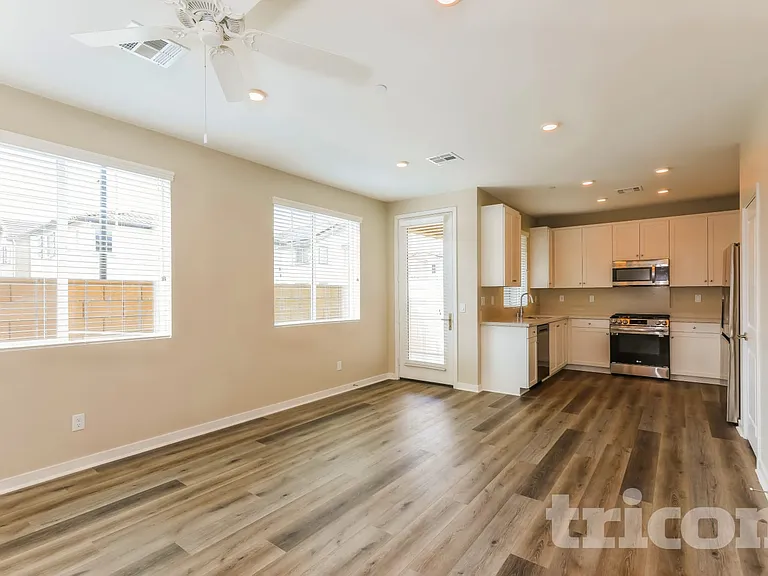 31555 Willowood Way — Photo 3
