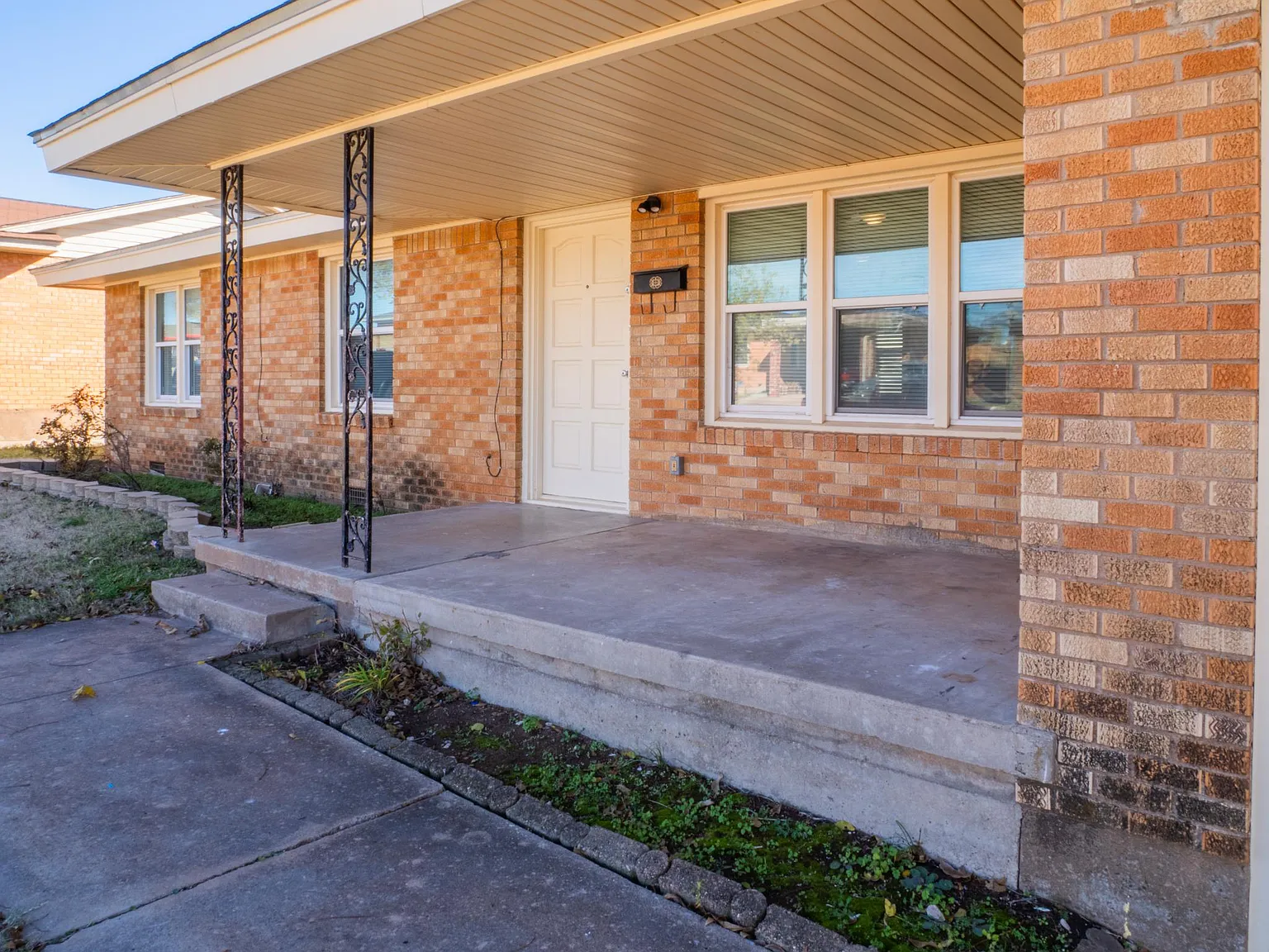 3820 NW Lake Ave — Photo 4