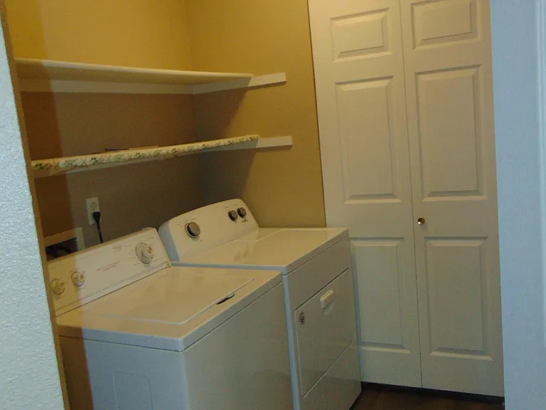 4545 Wheaton Dr #C130 — Photo 9