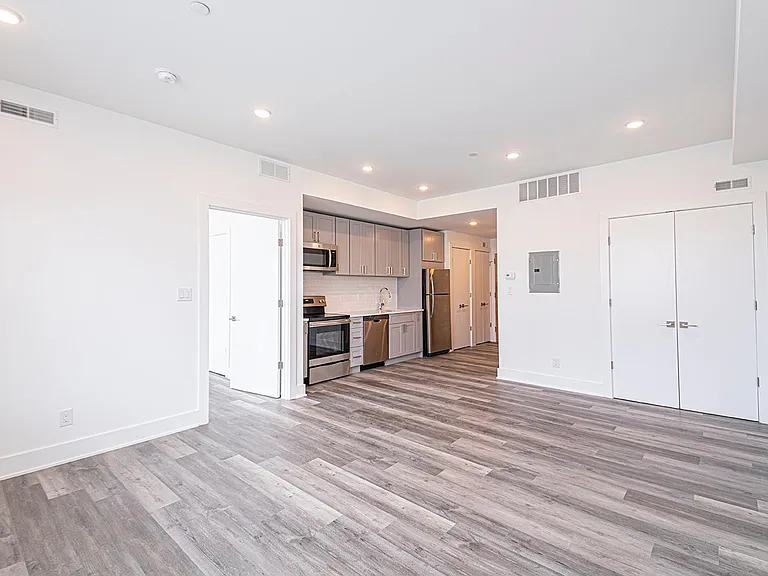 1245 Ridge Avenue — Photo 25