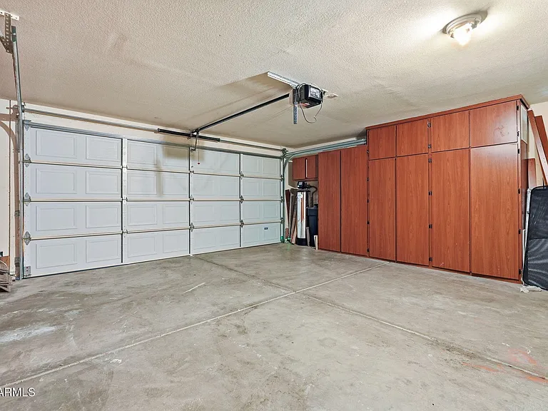 1166 E Stottler Dr — Photo 26