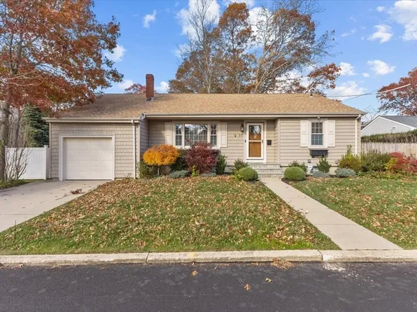 59 Longwood Ave, Dartmouth, MA 02747