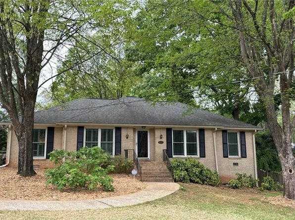 4233 Bonaparte Ct, Tucker, GA 30084