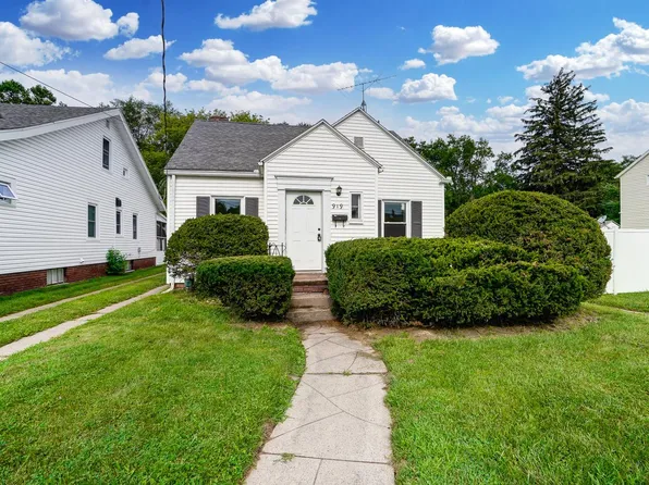 919 Brookley Blvd, Toledo, OH 43607