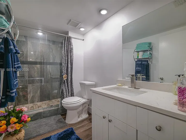 7200 Radice Ct #309 — Photo 28