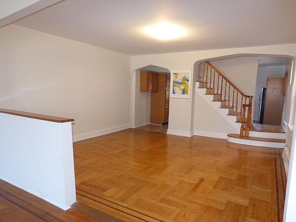 5th image of 2068 E 35th St