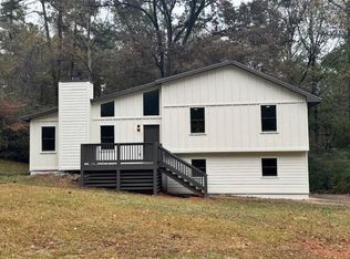 42 Church Ln, Whitesburg, GA 30185