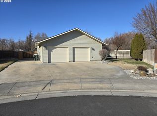 914 SW Brandt Ct, Hermiston, OR 97838