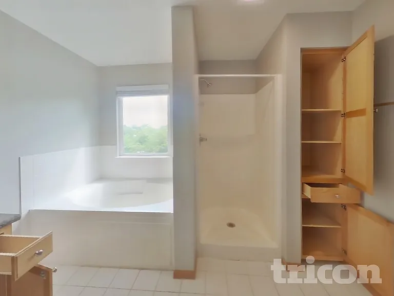2302 Timber Trl — Photo 9